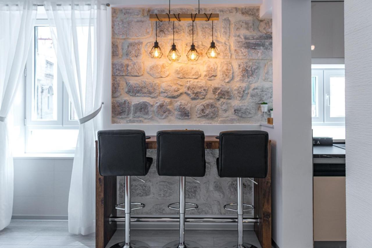 16 Steps Apartma